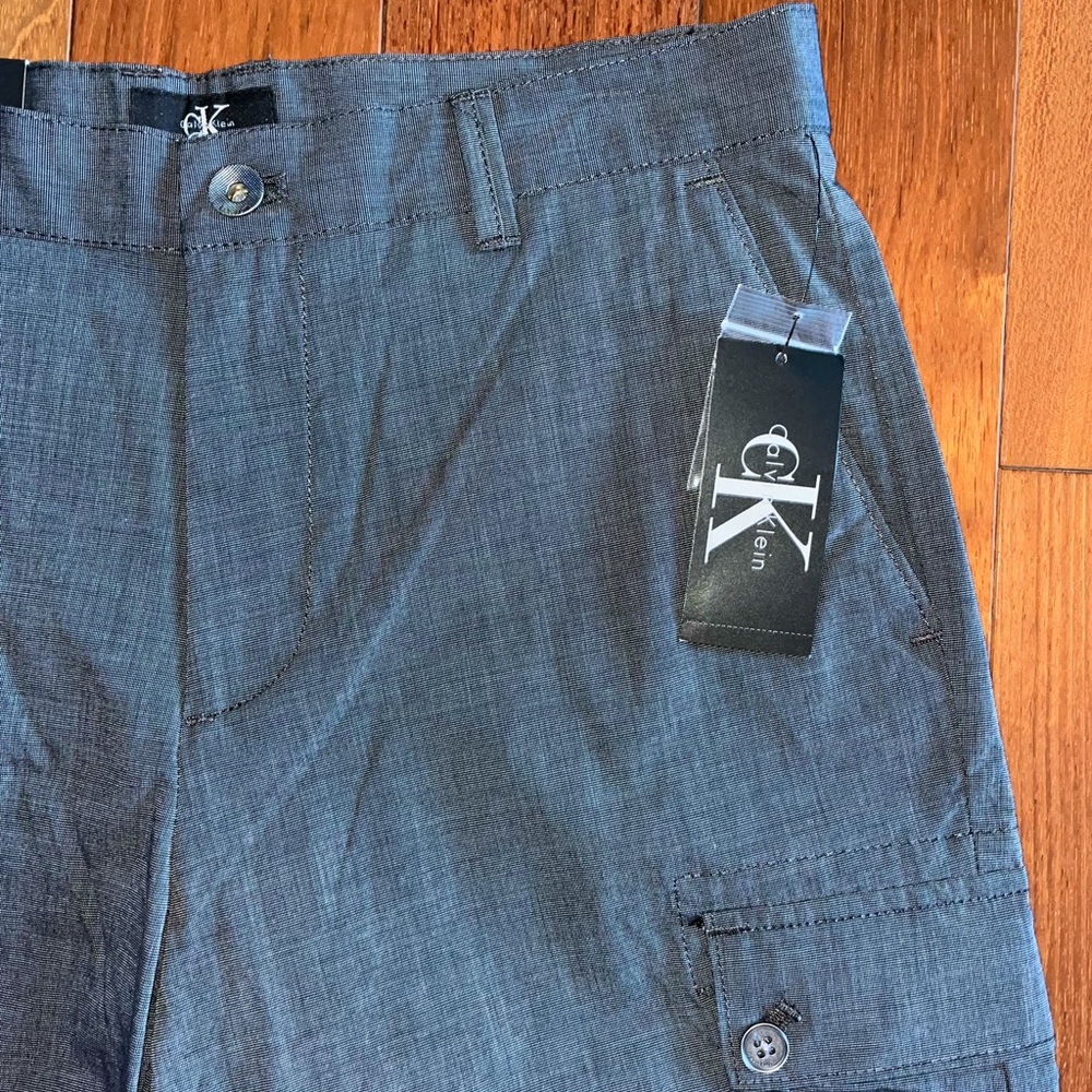 Calvin Klein Grey/Smoke Flat Front Gray Cargo Shorts (30 Waist)